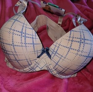 Large breasted woman bra 44 c/d new